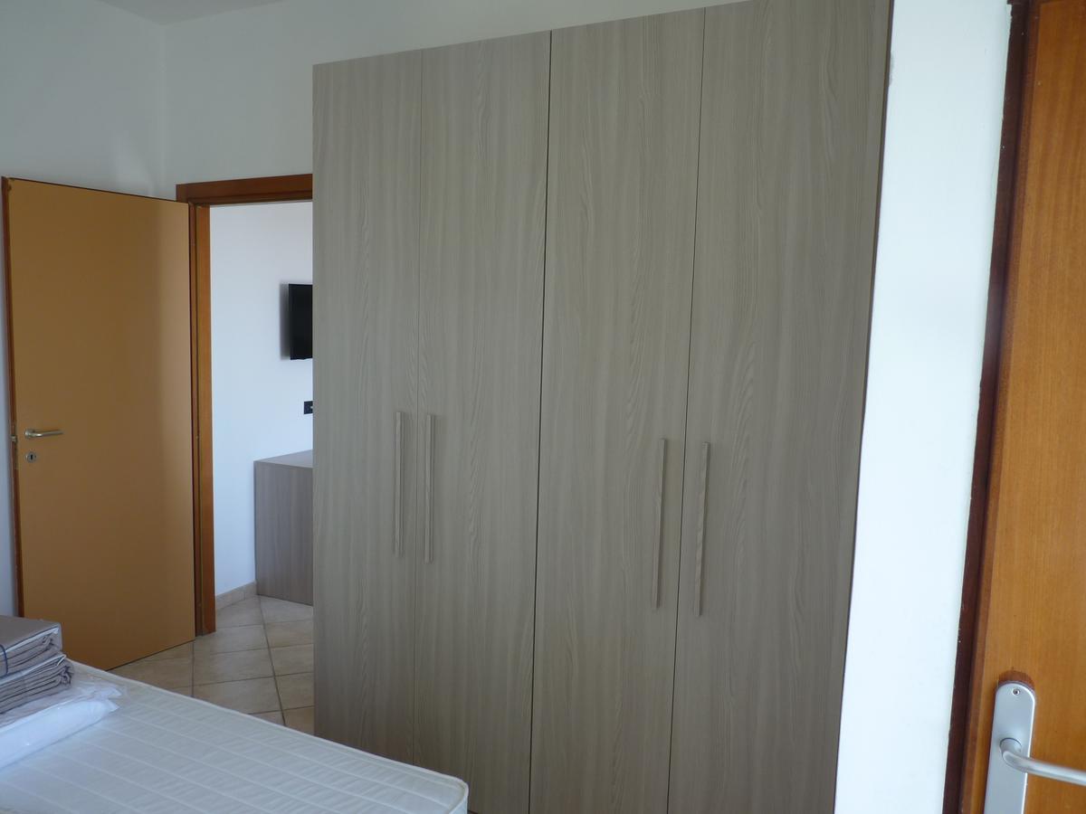 Residence Doral Rimini Bagian luar foto